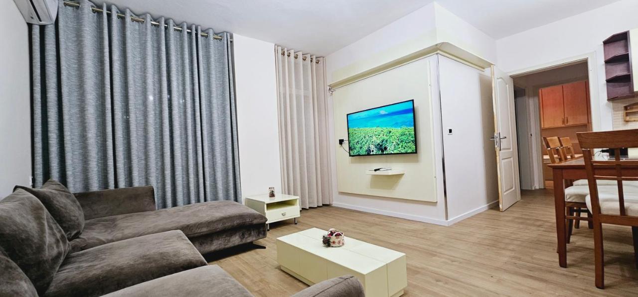 Discover Tirana From Our 3-Room Apartment With Free Parking-Komuna E Parisit Dış mekan fotoğraf