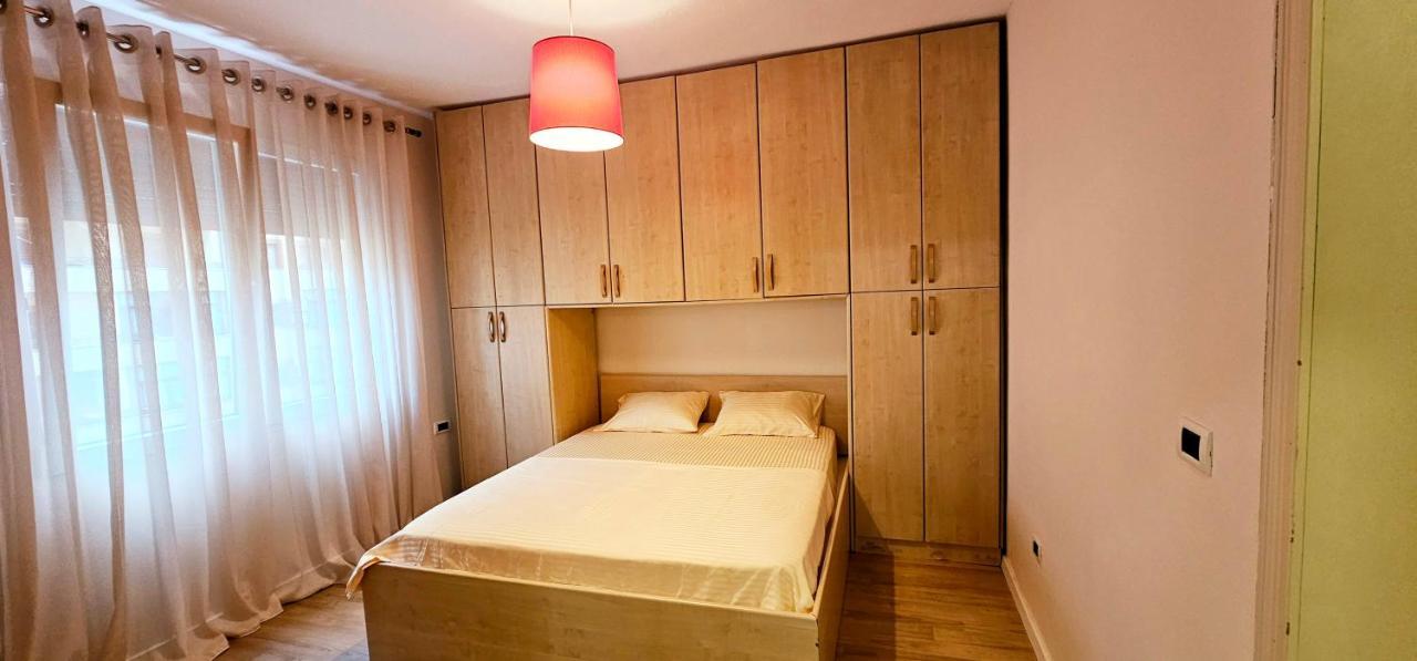 Discover Tirana From Our 3-Room Apartment With Free Parking-Komuna E Parisit Dış mekan fotoğraf